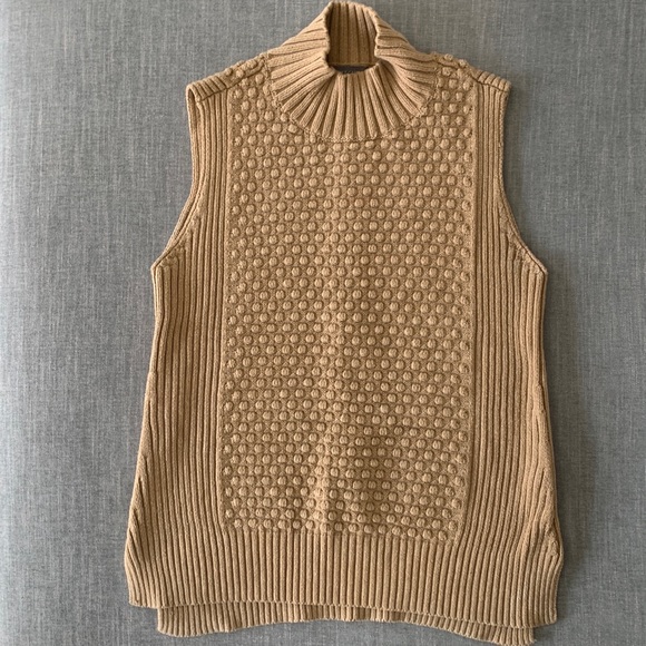 Vince Camuto Camel Knit Top - Size M - Picture 1 of 4